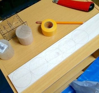 木の板からコンロのまり型を作る