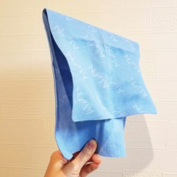 乾いて固まった吸水タオル