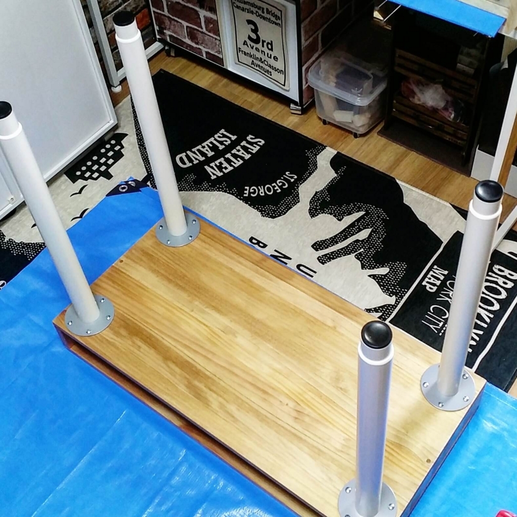 IKEAの脚と天板でテーブルを作る