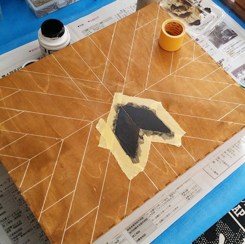 マスキングテープでk図形ペイントを綺麗にする方法