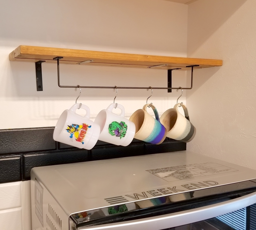 アイアンバーでマグカップ収納